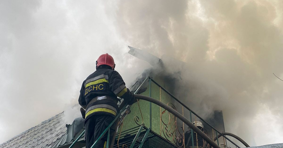 Пожежа на Ржищівщині: у Великих Пріцьках горів будинок