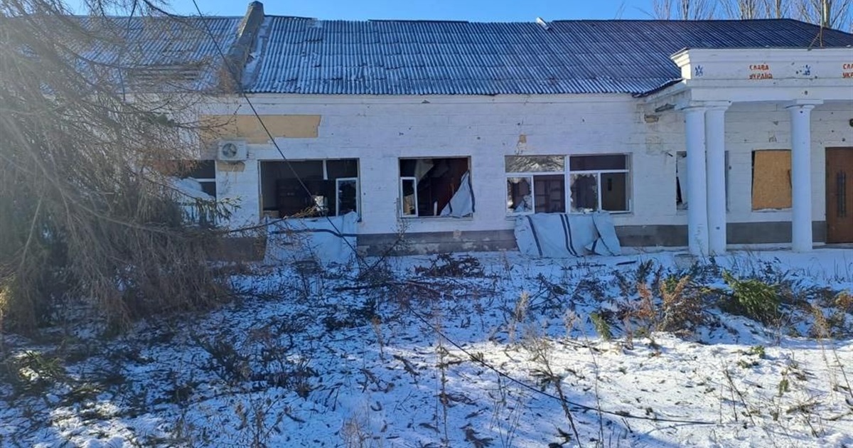Росіяни зруйнували будівлі агрофірми у Волноваському районі — огляд новин за минулу добу