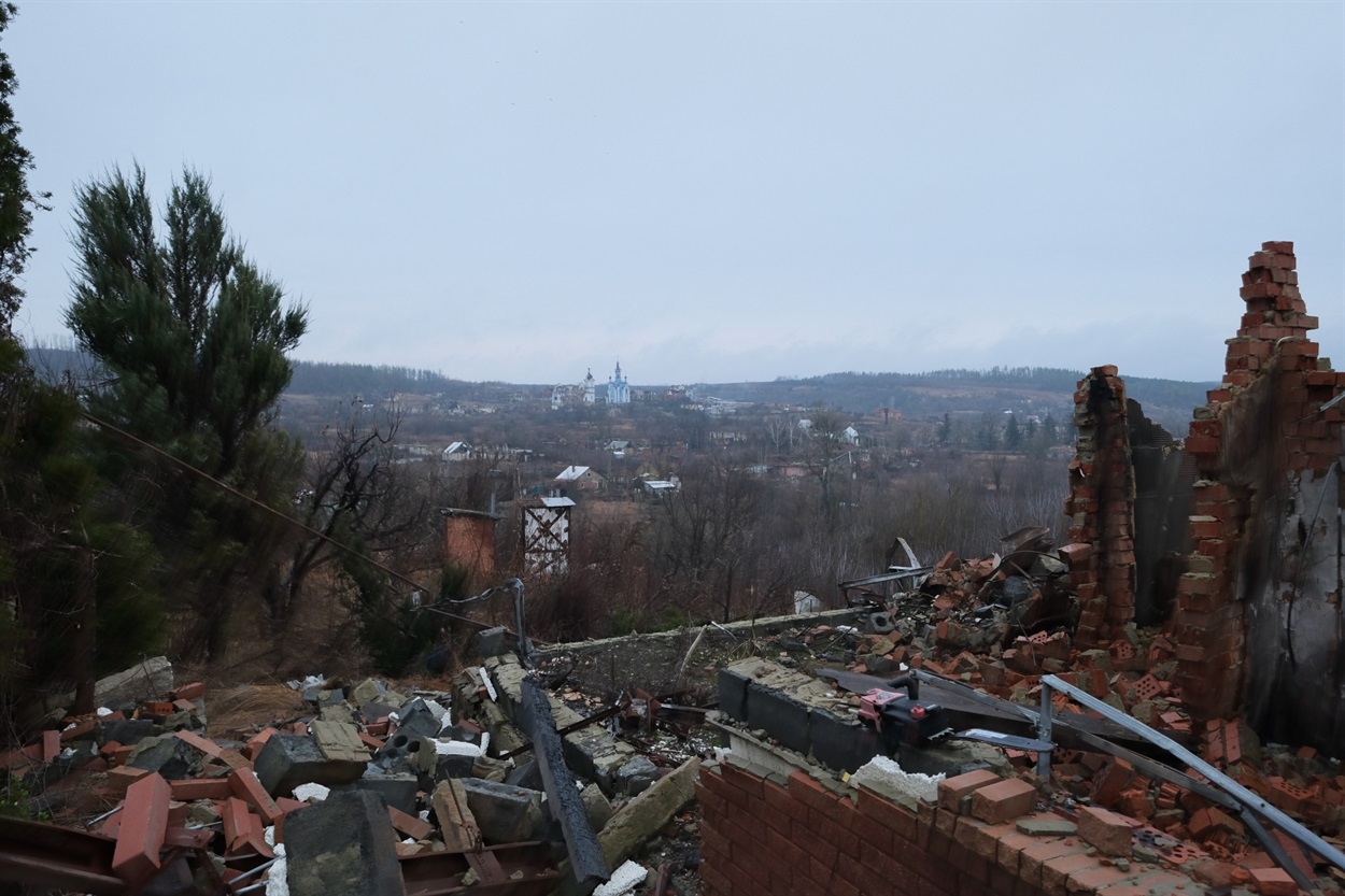 Вид на село Богородичне. Святогірська громада, Донецька область