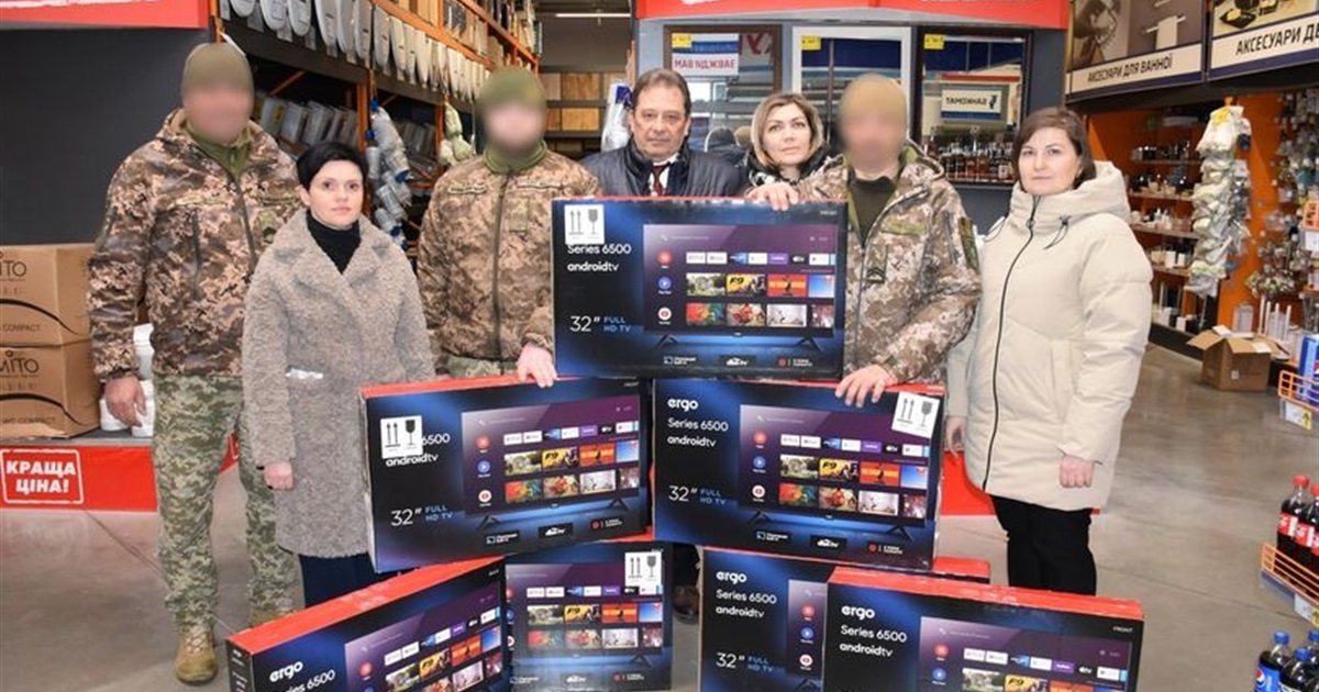 Новини воєнного часу. Старокостянтинівщина. Допомога захисникам, шахраї в ділі, торги з продажу