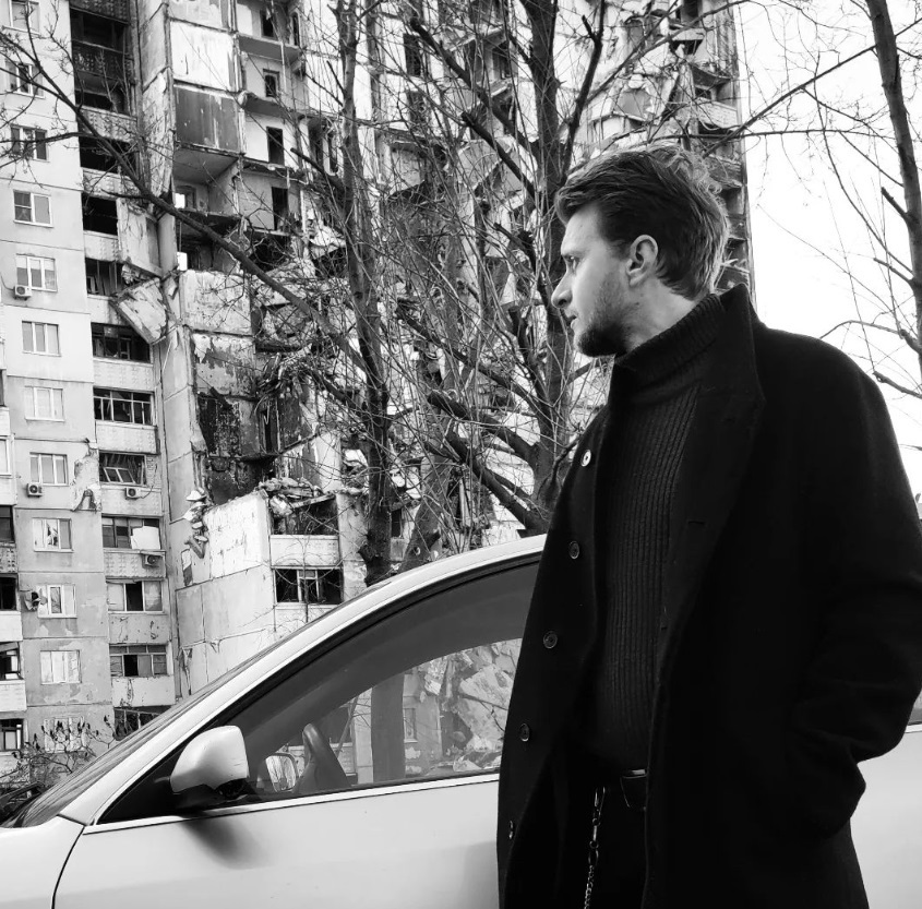 Андрій у найбільш постраждалому районі Харкова - Північній Салтівці