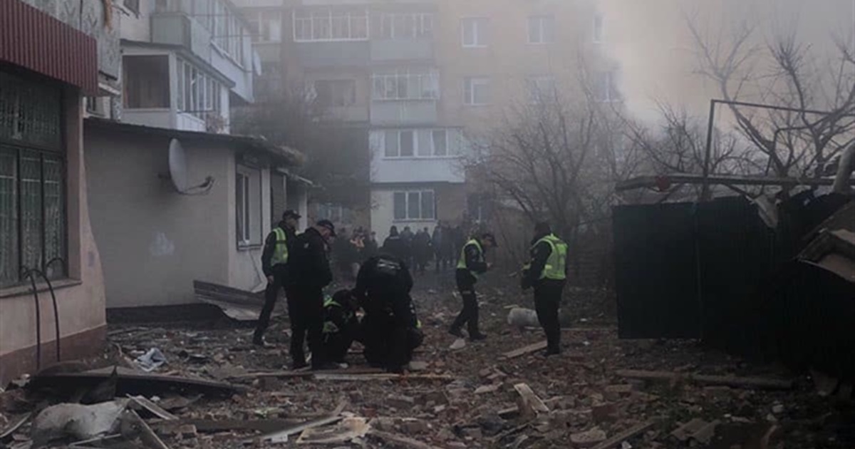 Жахливі наслідки нічної атаки рашистів на Хмельниччину: значні руйнування, загиблі та травмовані
