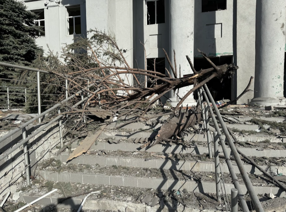 Наслідки ворожих обстрілів Покровська