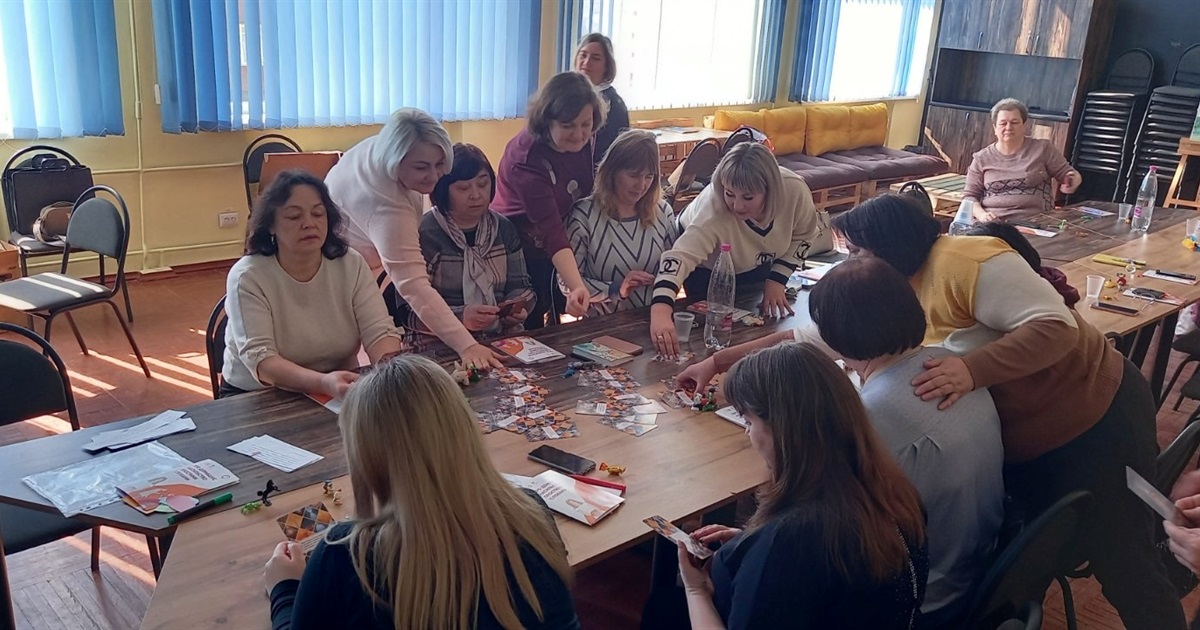 Новини воєнного часу. Старокостянтинівщина. Перемога у проєкті, тренінг для вчителів, акція допомоги