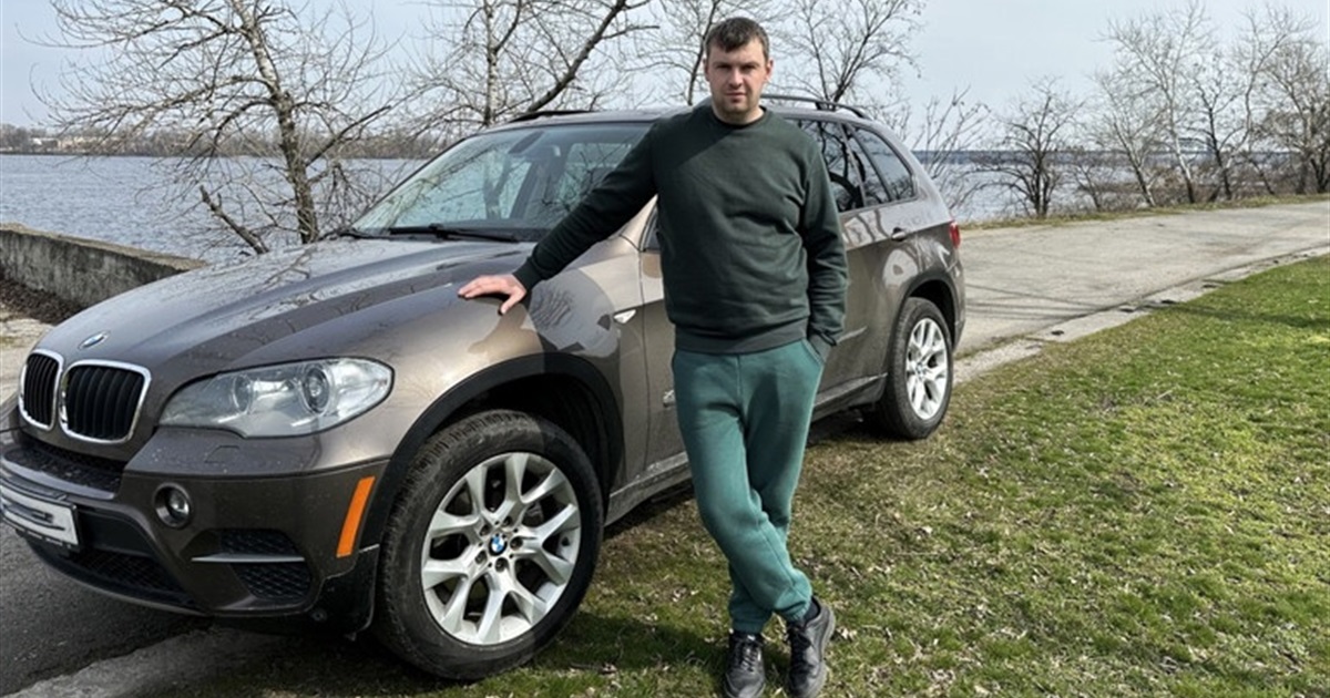 В евакуації Олександр Семенов відкрив автомайстерню у Дніпрі. До цього працював на шахті в Торецьку