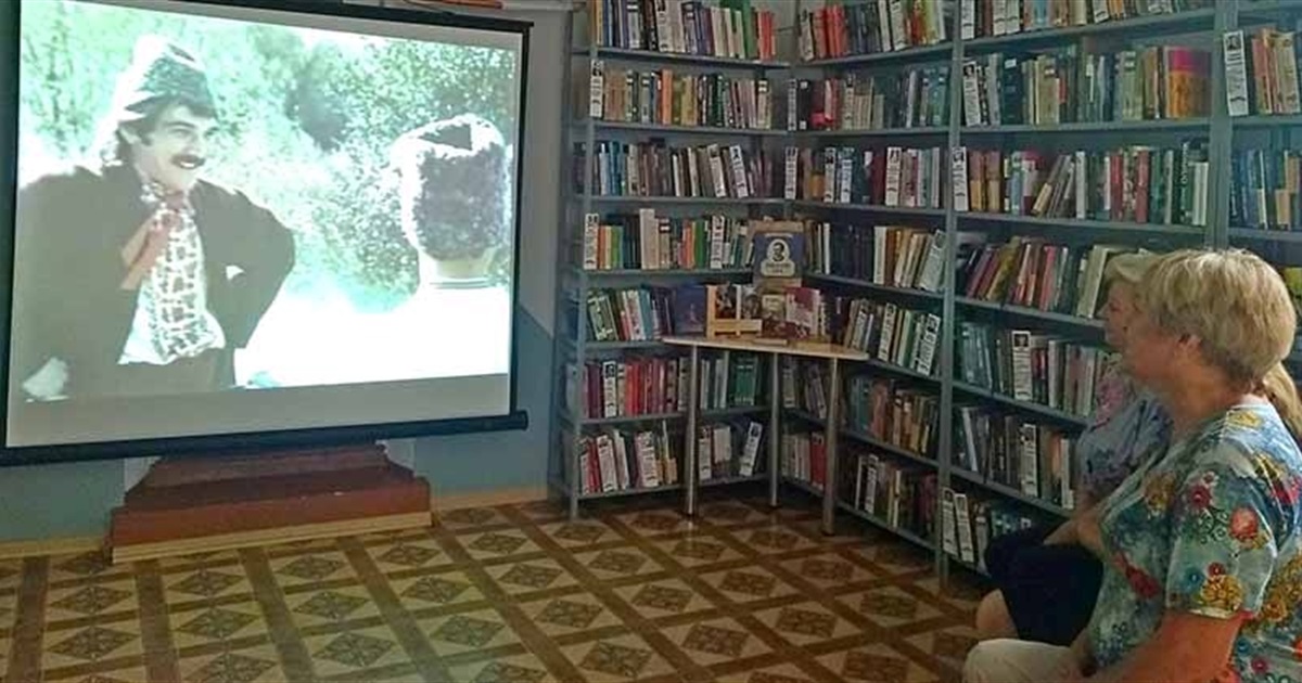 Витратили на людину 94 копійки. Як закуповують книги для бібліотек громади Одещини?