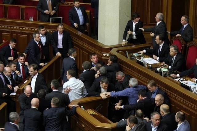 Бійка у ВР за участі Лук'янова