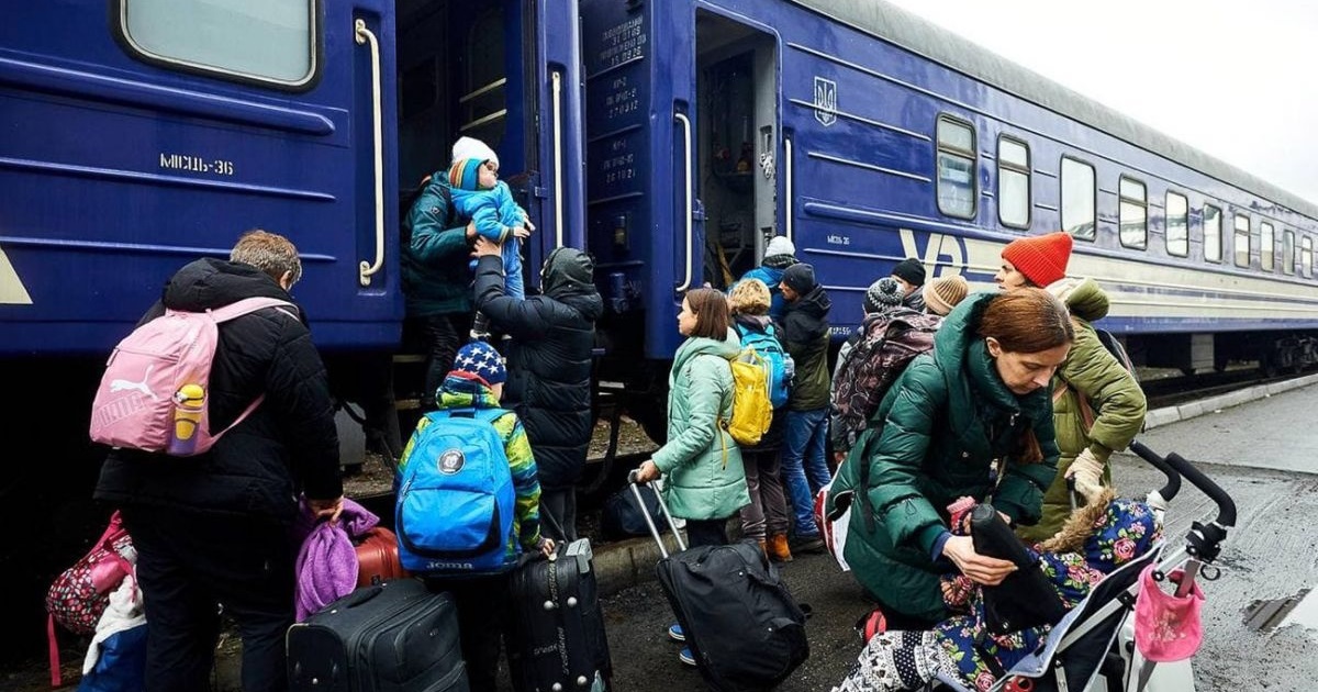 Волинська область прийматиме переселенців з Донеччини у травні. Як залишити заявку на евакуацію