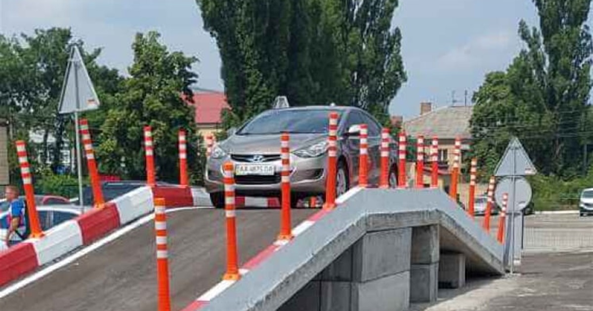 Автошкола на Виноградарі «Константа-ГС»: як записатися на курси?