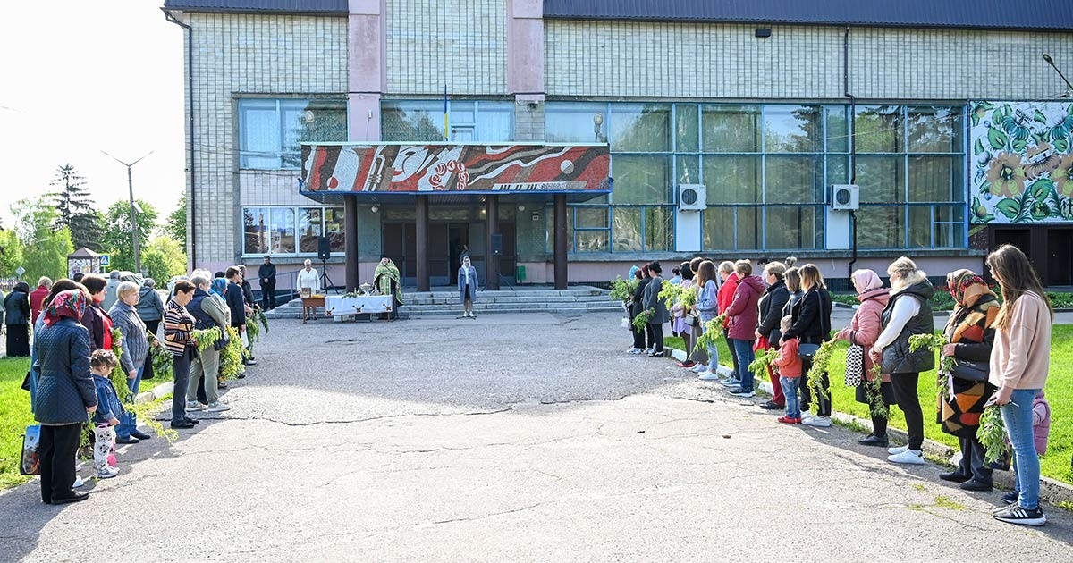 За тиждень – Великдень: у Кагарлику на площі освячували вербу