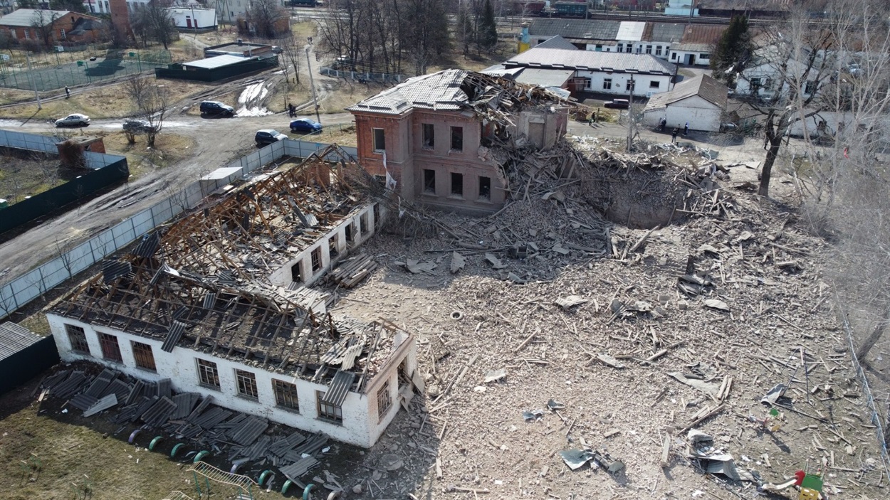 Наслідки обстрілу Білопілля 24.03.23. Фото: Суспільне Суми