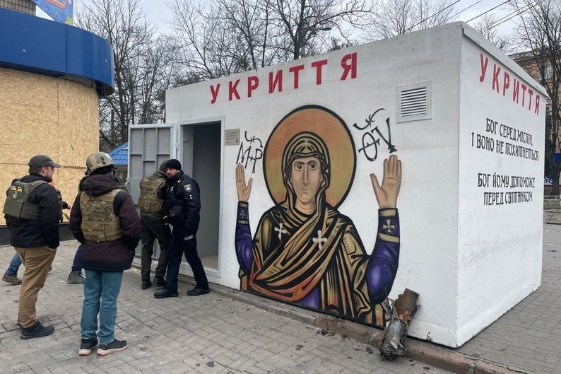 В мобільному укритті може одночасно перебувати до 25 людей. Фото: Суспільне Херсон