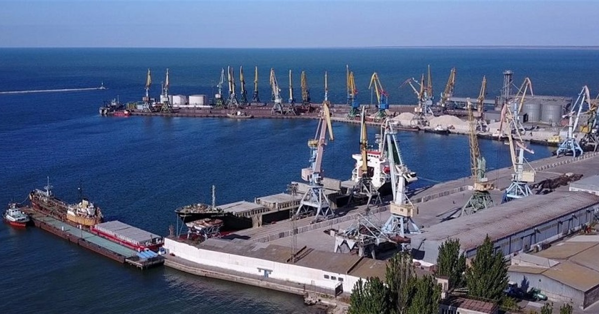 Страйк у Бердянському порту: окупанти нарешті визнали заборгованість по зарплаті