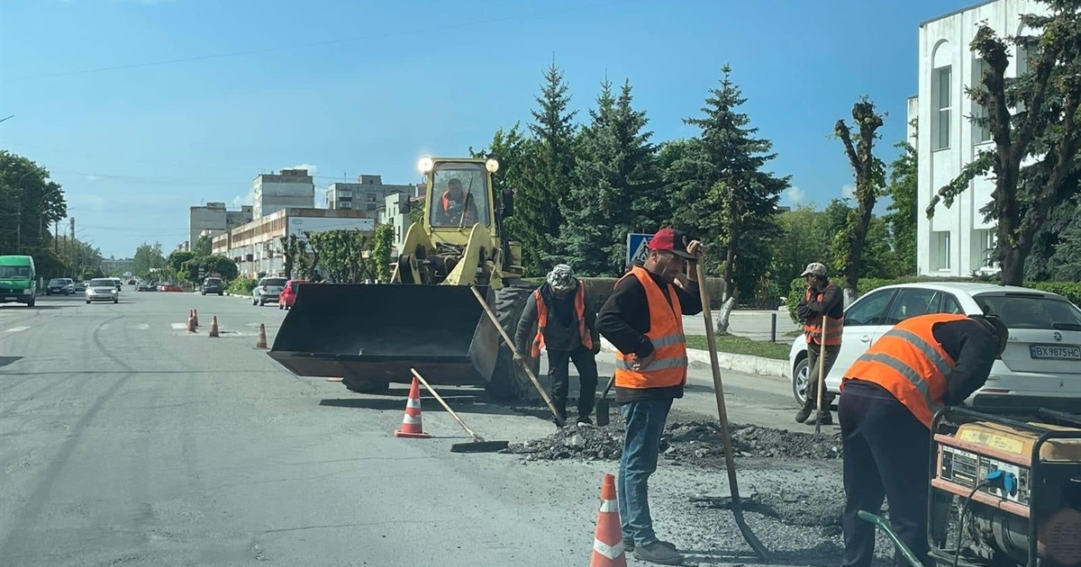 У сусідів: аудит, ДТП, ремонт доріг та європейська нагорода