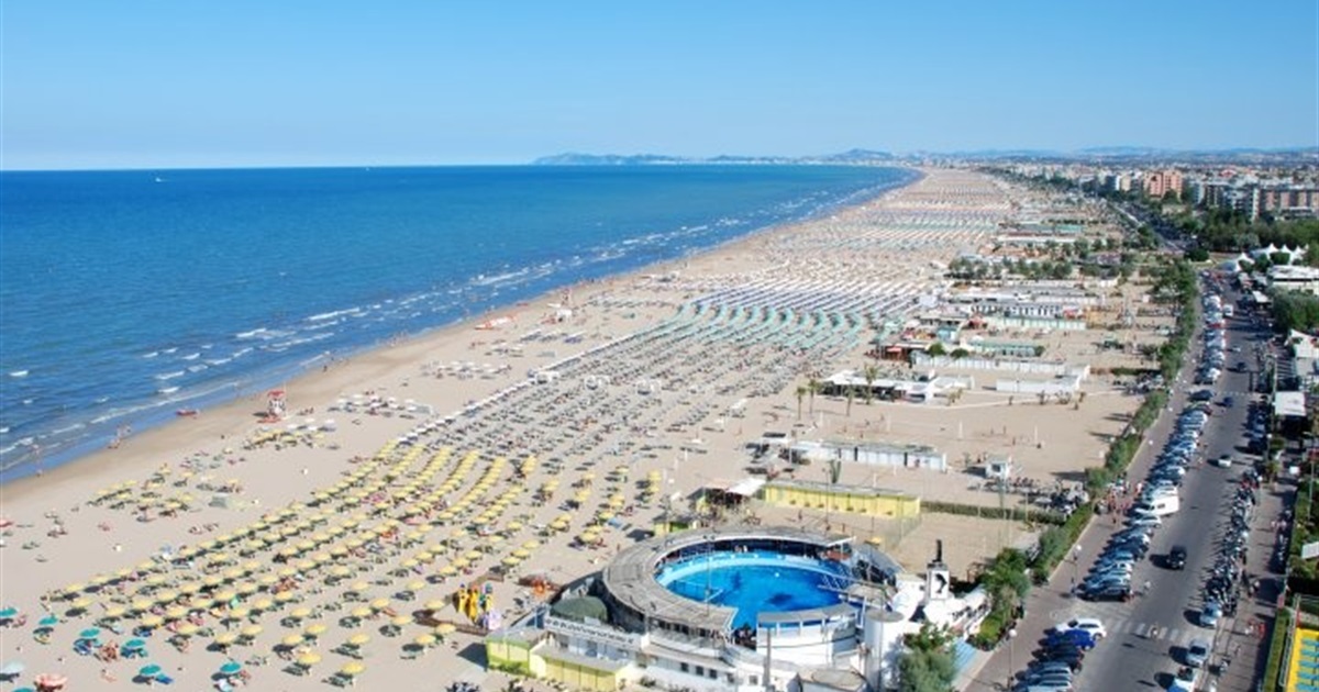 Туристи вибирають море: топ-3 курорти в Італії