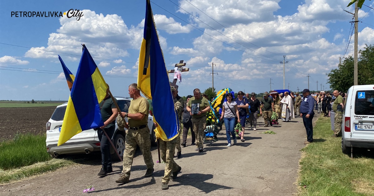 На щиті: у Богинівці попрощалися із захисником України Тємніковим Сергієм (ВІДЕО)