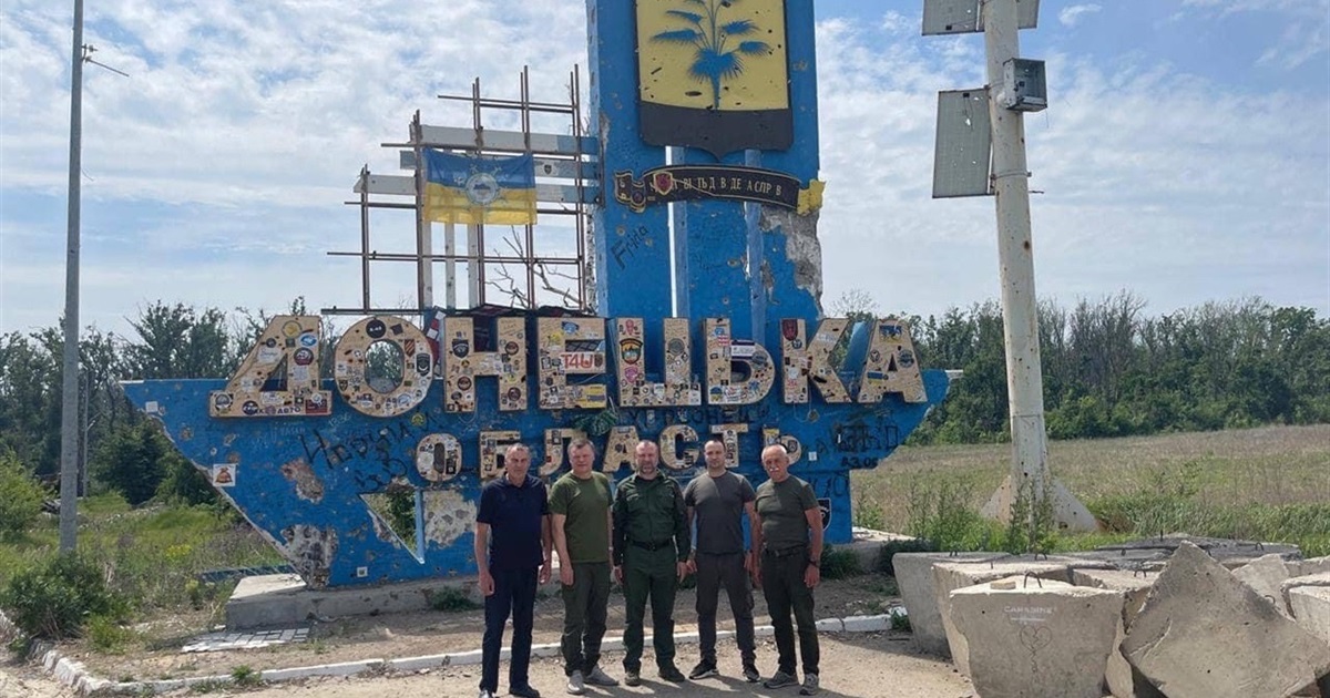 Делегація з Переяславщини відвідала воїнів 137-го батальйону ТрО на Донеччині