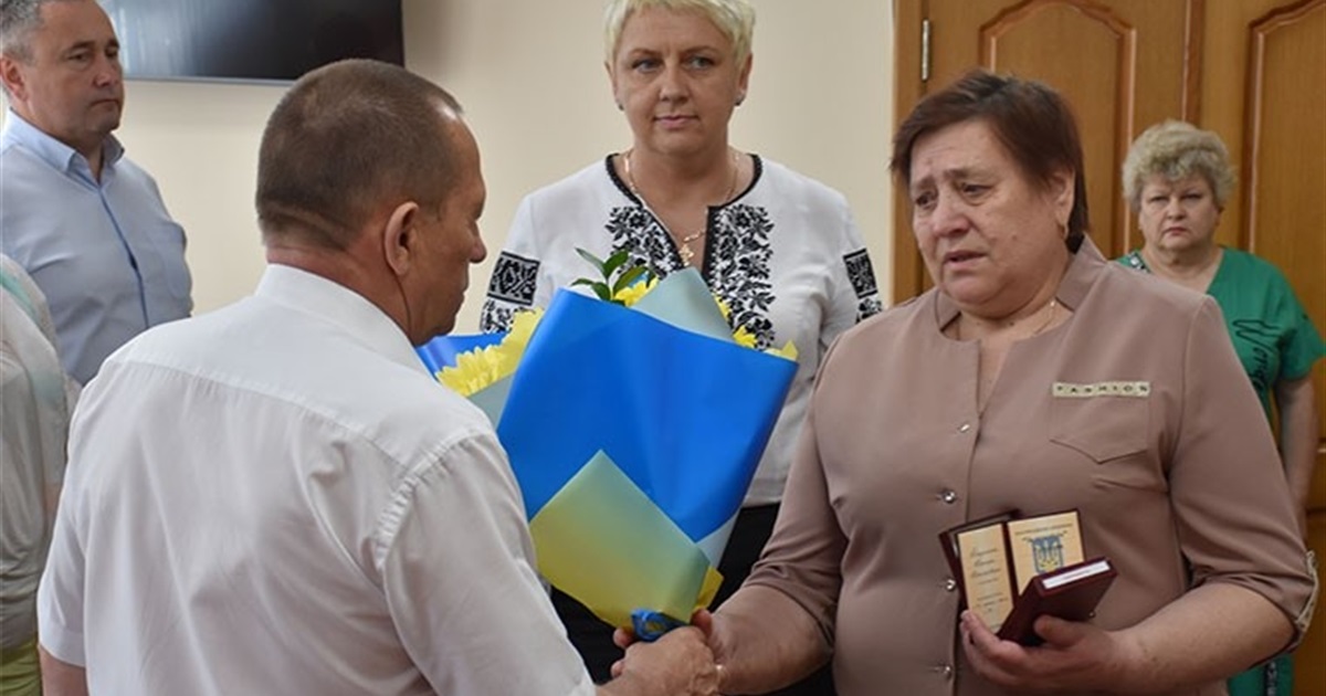 Рідним загиблого захисника вручили орден "За мужність”, яким Героя нагороджено посмертно