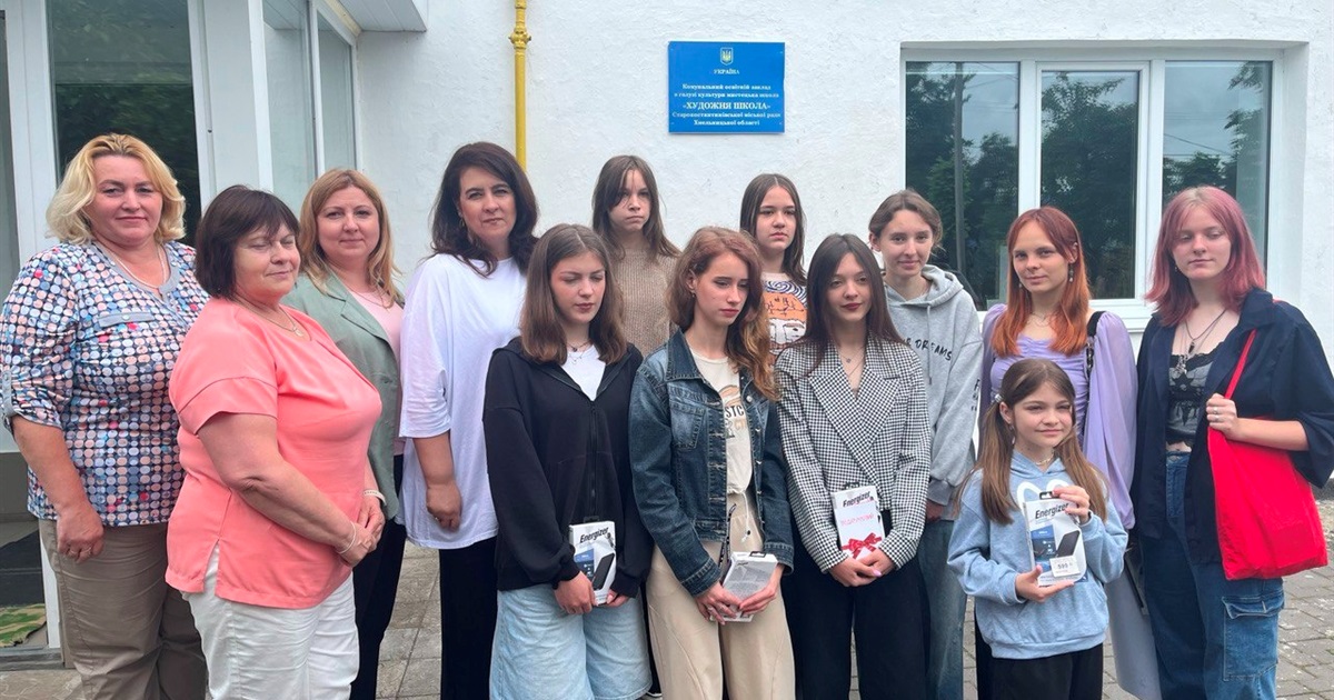 У Старокостянтинові нагородили учасників виставки «Міцна родина – сильна Україна!»