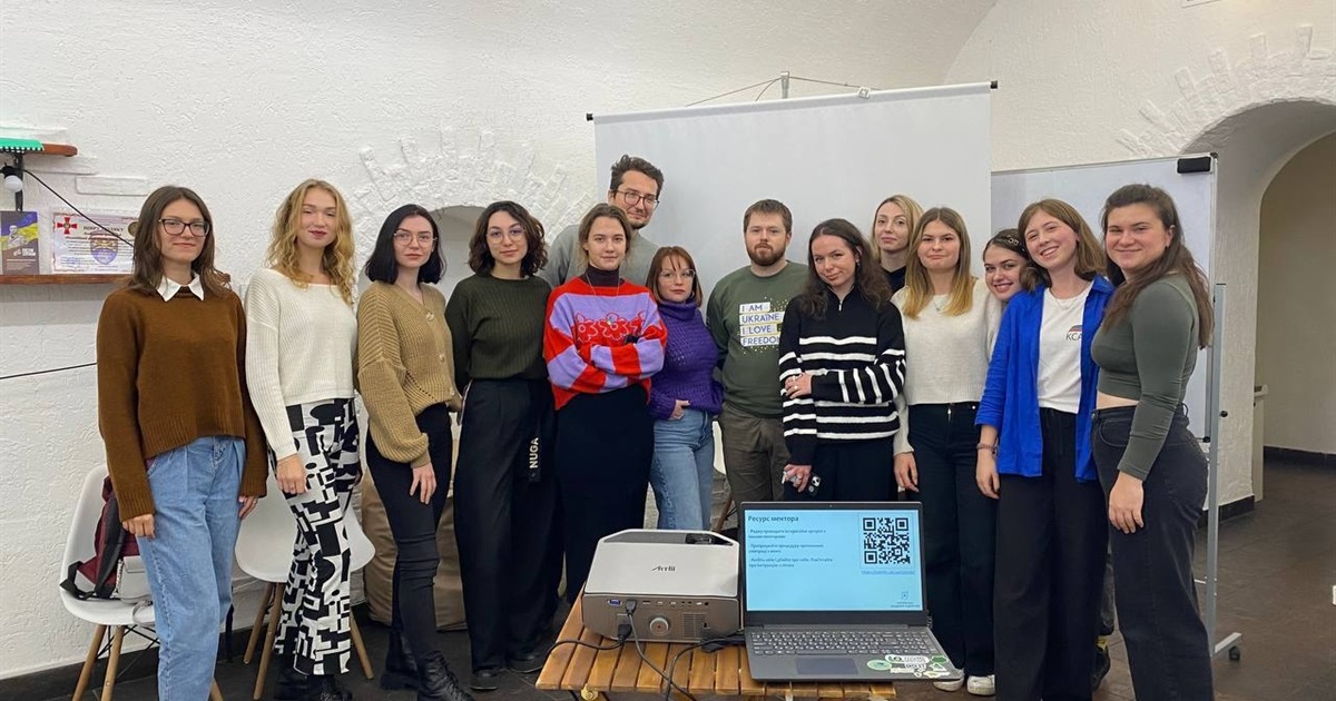 Ми не репетитори, а наставники. Анна Мохонько про проєкт менторства для підлітків «Східний менті»