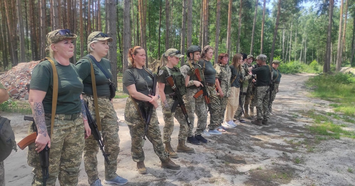 Жінки проти дронів: Бучанське ДФТГ формує мобільні групи для захисту неба