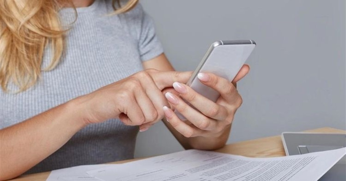 Податкова інформує: листування з ДПС у смартфоні