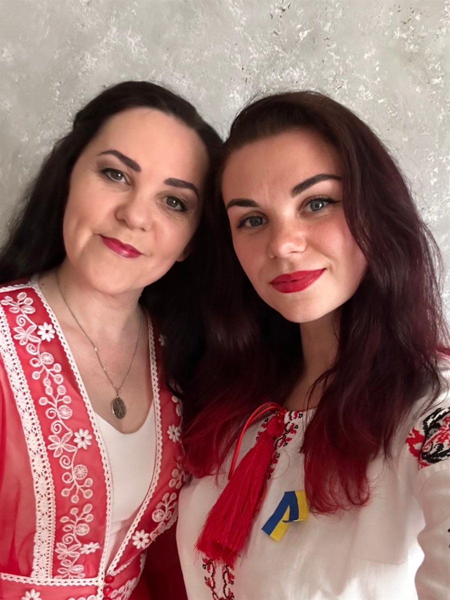 мама