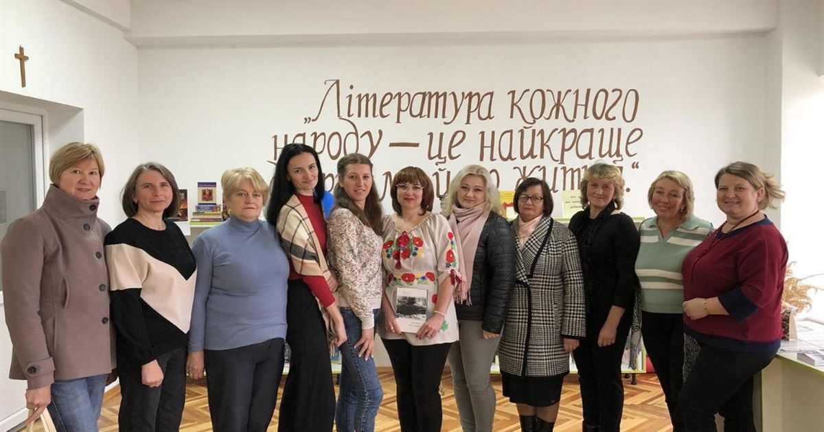 Як бібліотекарка з Волноваського району розвінчує стереотипи про Донеччину на Львівщині