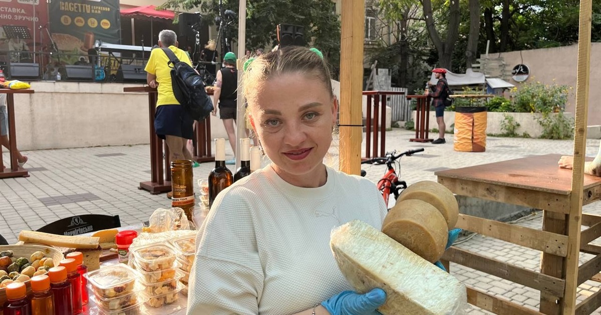 Почала варити сир, щоб вилікувати доньку. Історія власниці крафтового виробництва на Одещині