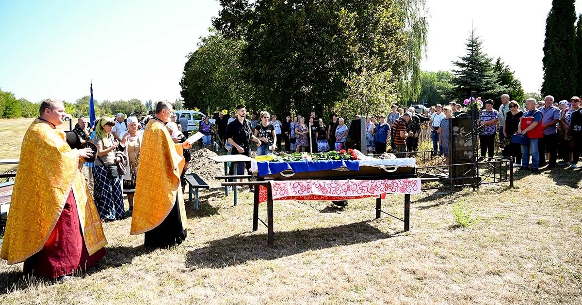 У Черняхові провели в останню путь Ігоря Тотцева. Він поліг у бою на Харківщині