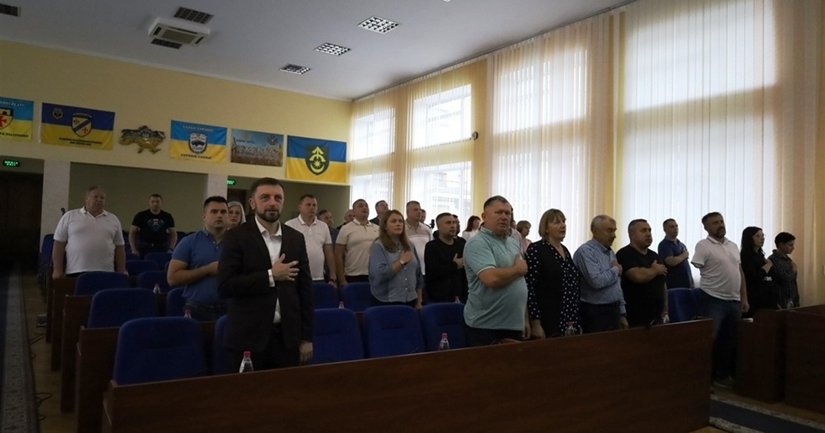 Засідання Звягельської міської ради: нові програми, підтримка військових та безпека громади