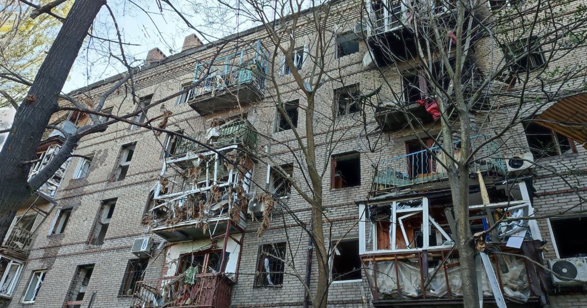 Зруйновані лікарня, громадський простір, багатоповерхівки. По Запоріжжю росіяни вперше гатили КАБами