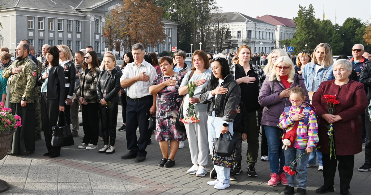 Низький вам уклін і велика подяка, наші Захисники і Захисниці