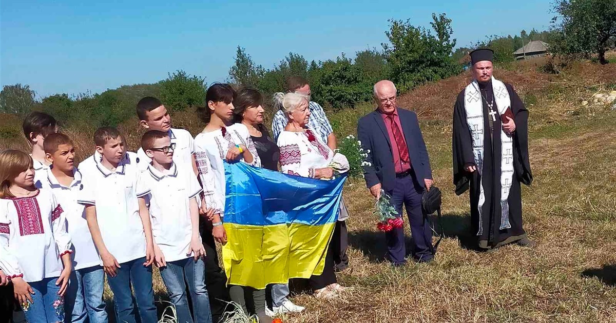 У Березні відновили могилу жертв фашистського злочину