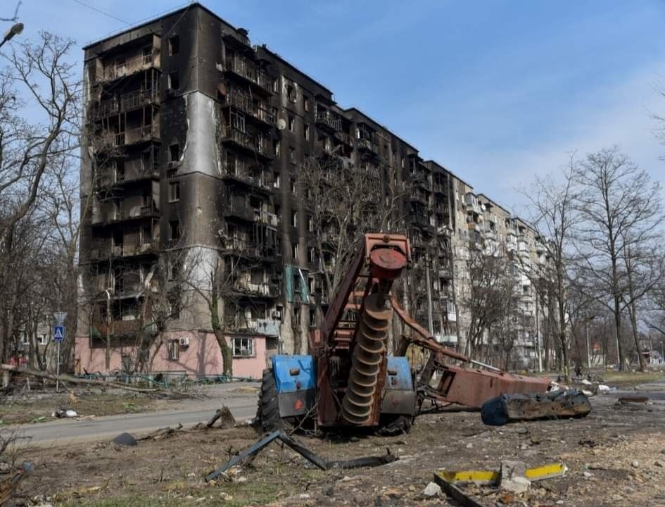 Руйнації в Маріуполі внаслідок обстрілів 