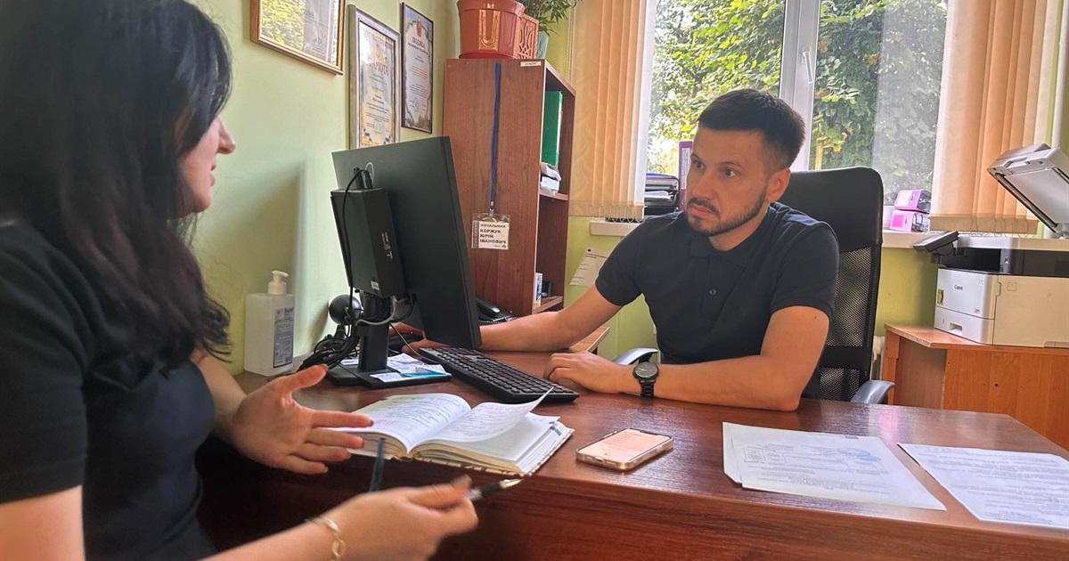 Куди звертатися старокостянтинівцям, щоб відновити пошкоджене житло: перші кроки