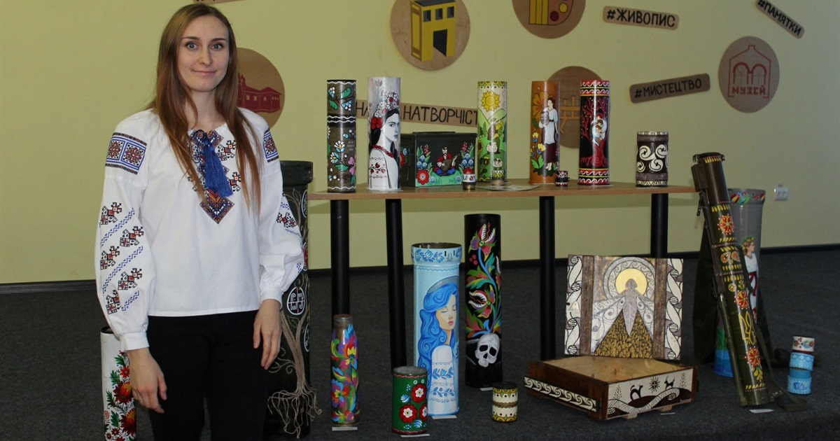 Новини воєнного часу. День Гідності та Свободи, переможець конкурсу, виставка військових артефактів