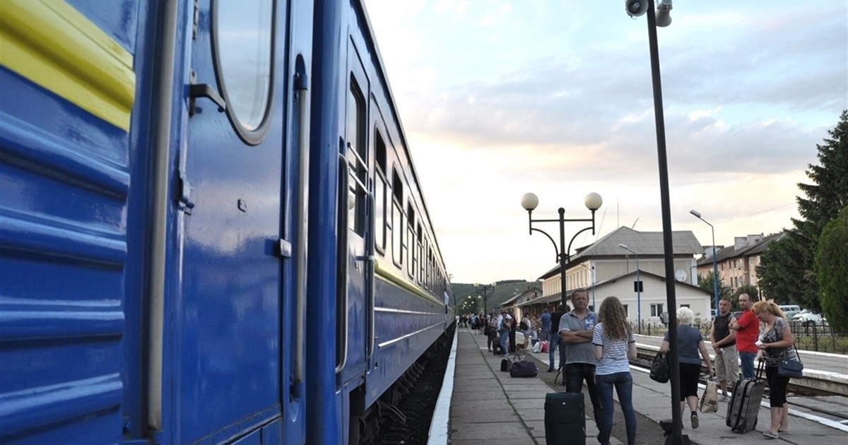 Київський поїзд, що курсує через Чортків, знову доїжджатиме до Рахова