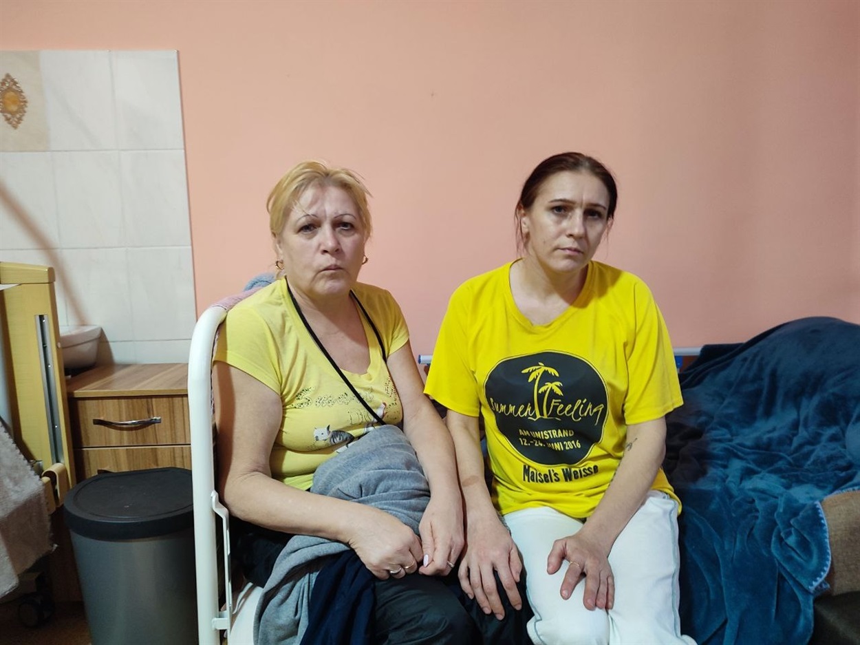 Вікторія з мамою