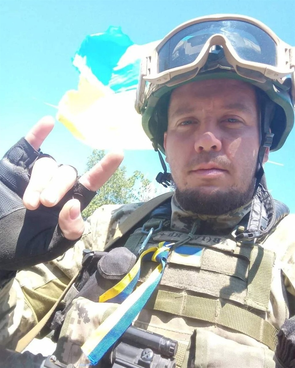 Денис хотів повернутися після реабілітації до війська, аби виконувати інші задачі, та працювати у ТЦК не захотів