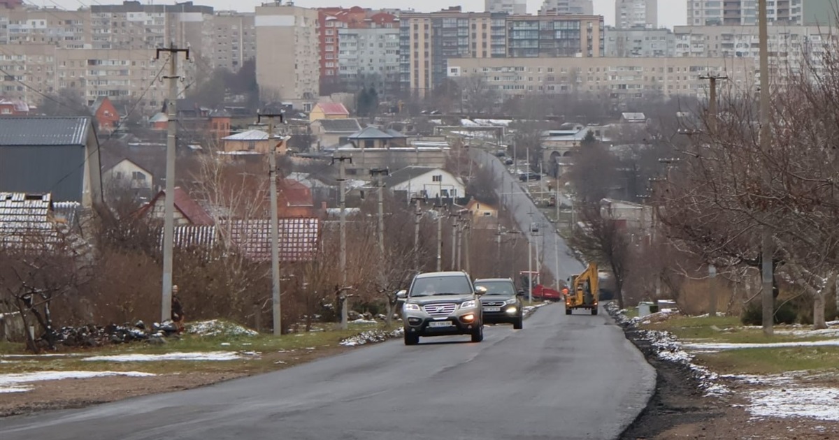Вулиця Дружби без ям: відремонтована дорога з’єднала Південноукраїнськ і Костянтинівку