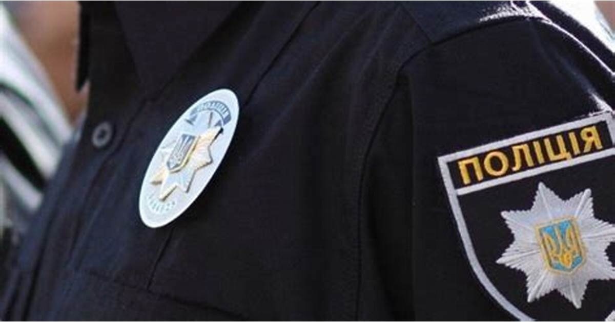 На Переяславщині 16-річний хлопець хотів замовити пуховик, а натомість втратив гроші
