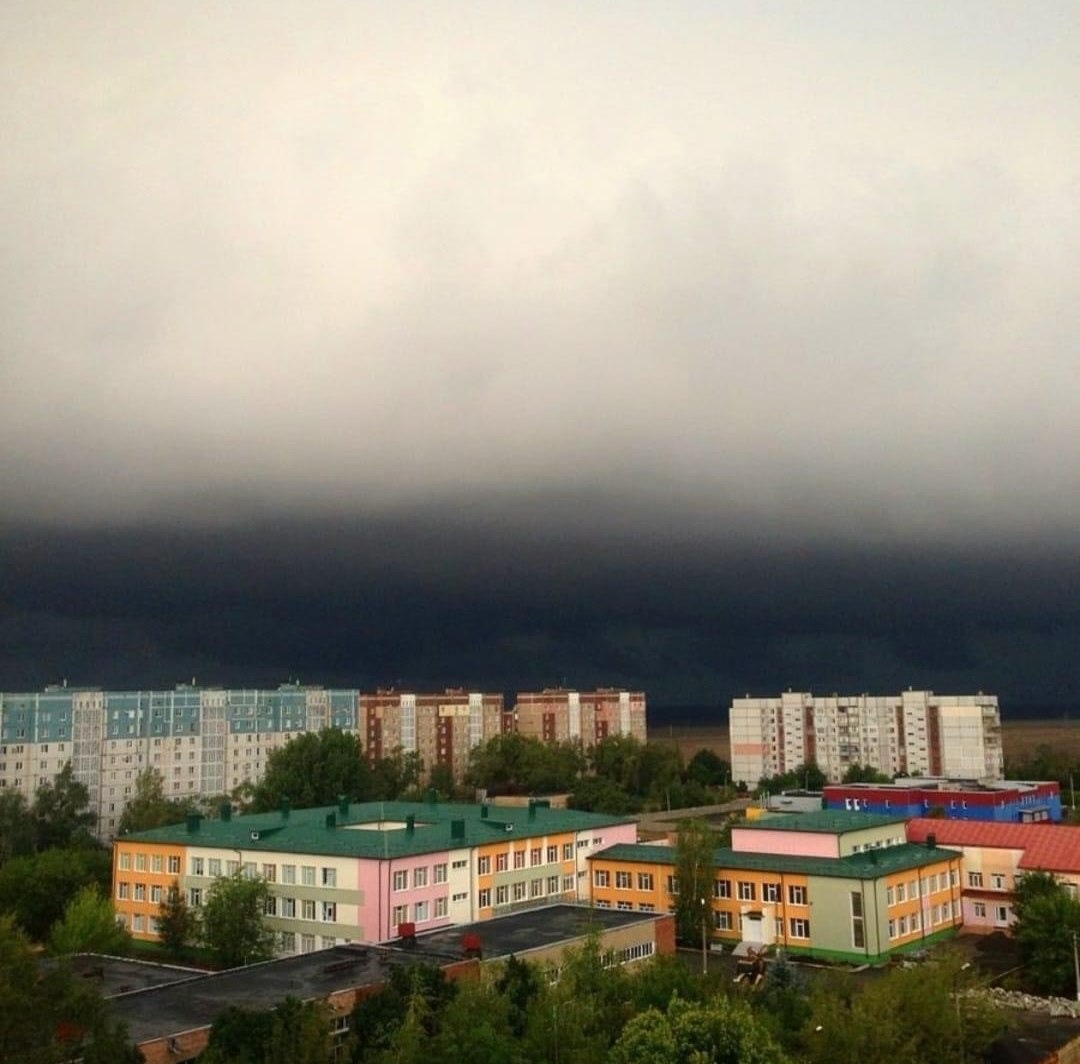 Панорамний вид на будинок, де жила родина