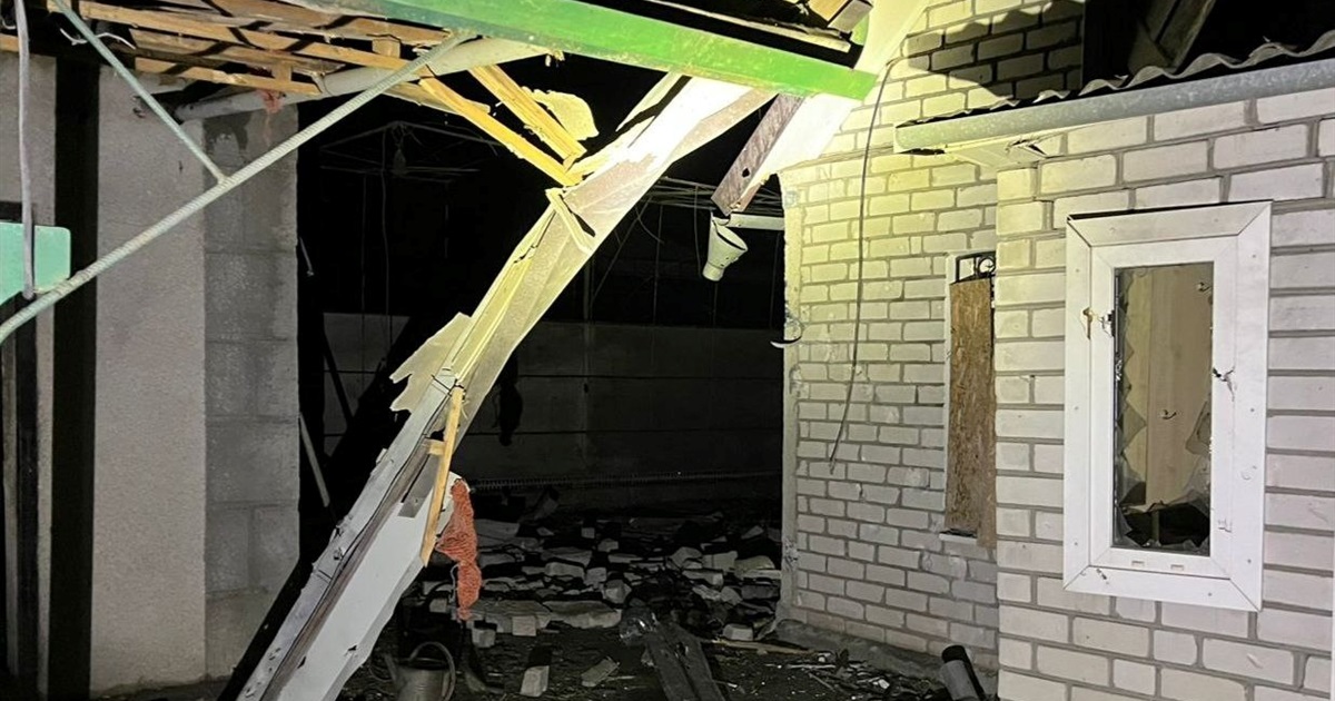 На Київщині уламки БпЛА впали на залізницю та пошкодили будинок: наслідки атаки