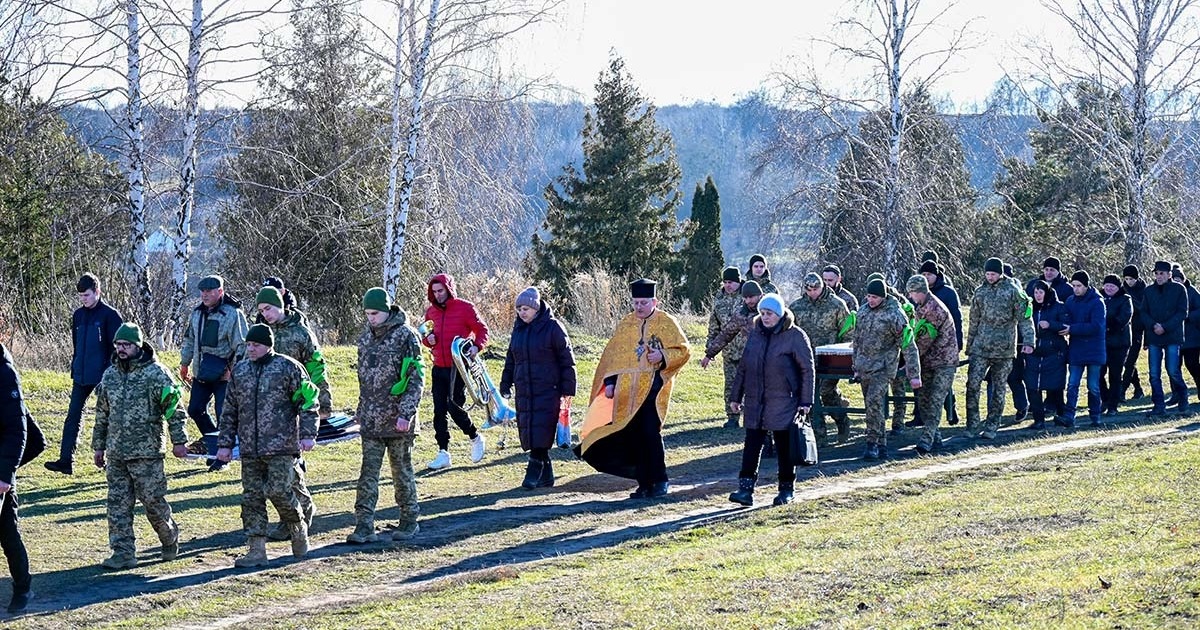 У Халчі провели в останню дорогу воїна Михайла Мушту. Він бив ворога на Луганщині