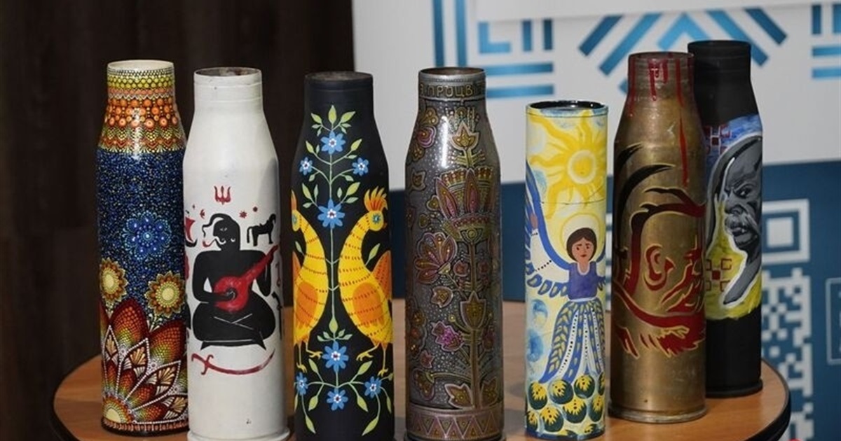 У сусідів: повернення з полону, благодійна лотерея, а ще про забіг та шахрая