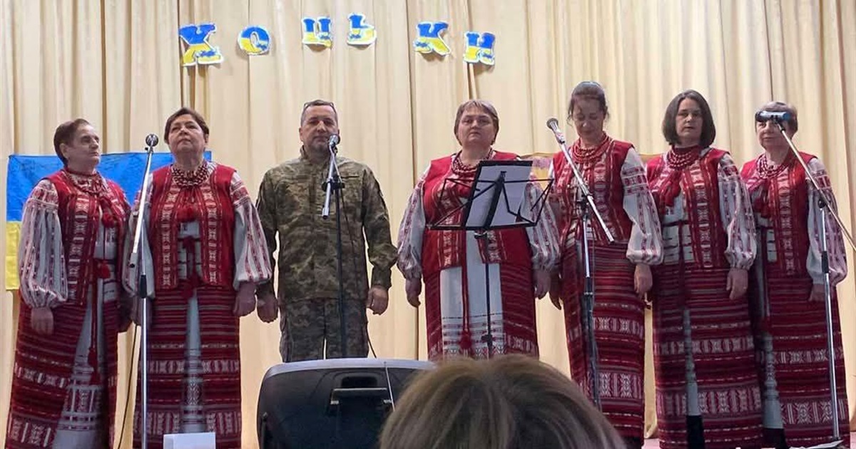 Благодійний концерт до 20-річчя "Славних хоцьківчан" зібрав 7,5 тисяч гривень на допомогу армії