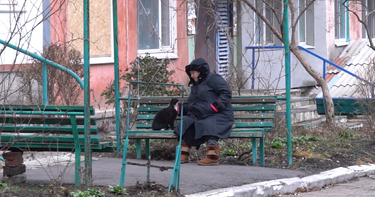 Загинемо у своїх квартирах, на своїй землі. Як люди виживають у Покровську під постійними обстрілами
