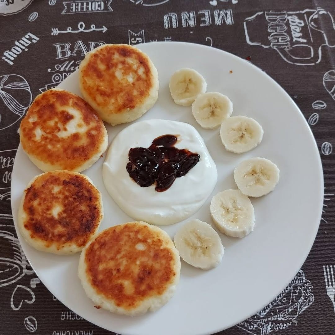 сирники зі сметаною