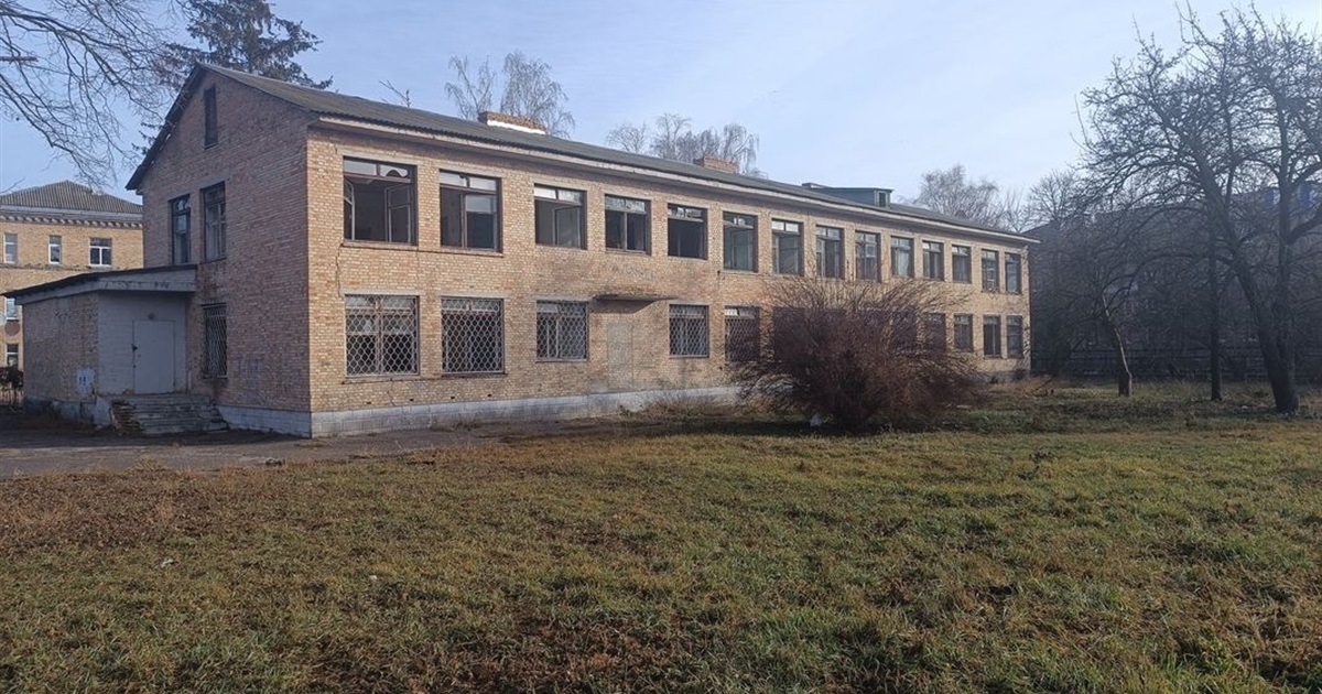 У Переяславі відділ освіти здає в оренду на 25 років будівлю дитсадка без комунікацій: які умови?